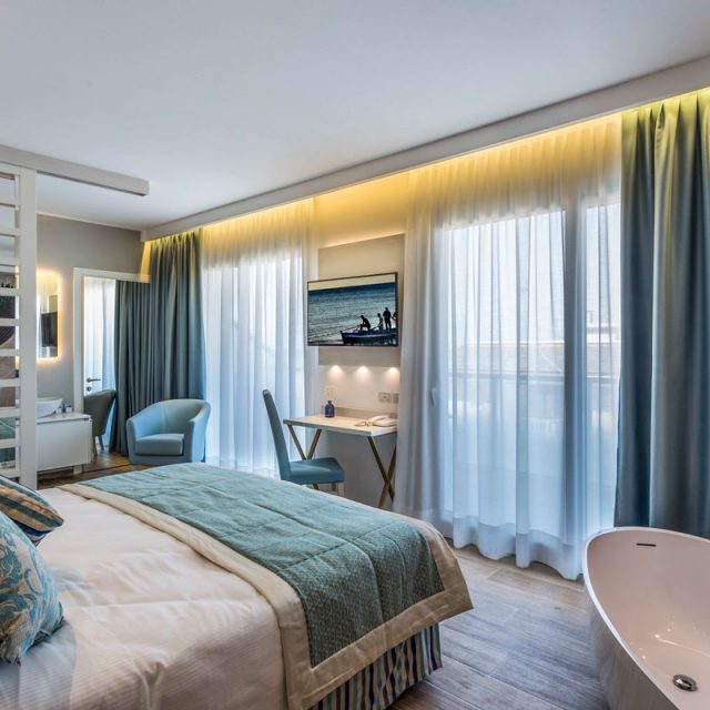 suite elegante con cucina monoblocco