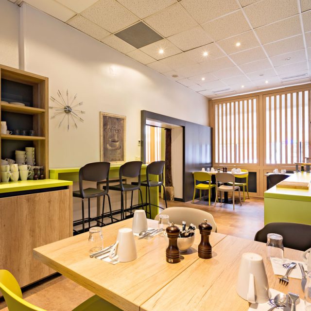 sala colazione moderna