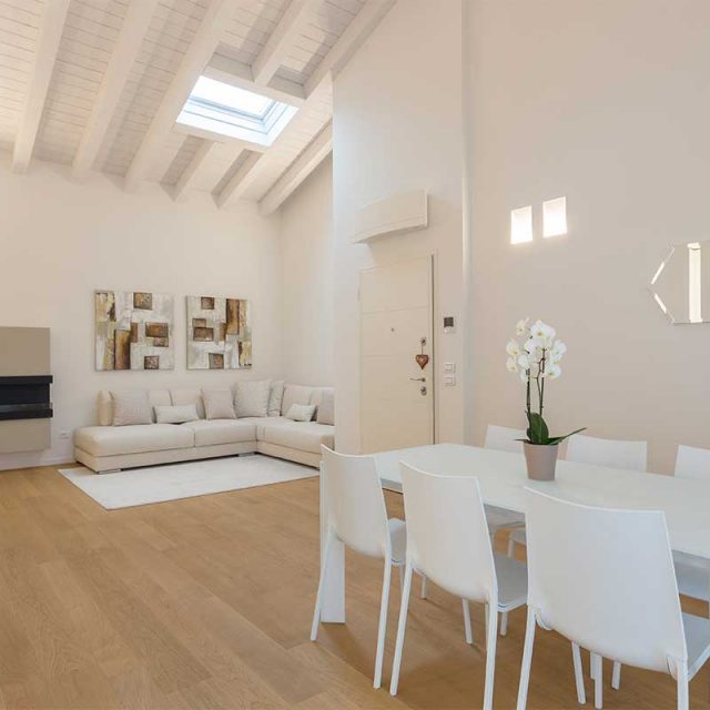 https://prova3.studionicolussi.com/wp-content/uploads/2020/05/7-casa-total-white-640x640.jpg