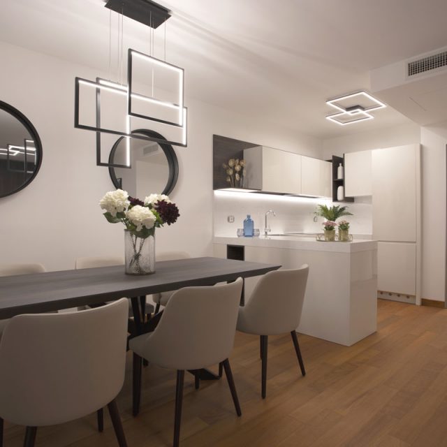 https://prova3.studionicolussi.com/wp-content/uploads/2020/10/6-porto-piccolo-trieste-residence-arredo-moderno-640x640.jpg
